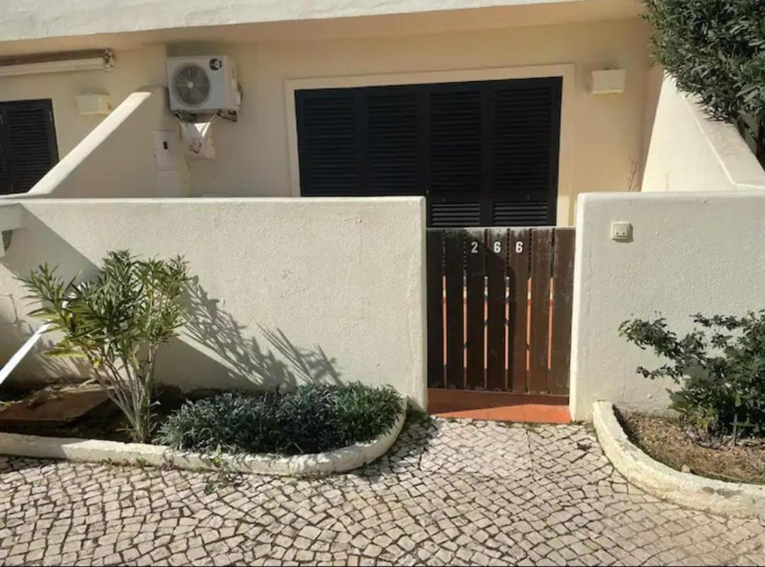 Апартаменты Simpatico Apartamento Com Piscina Em Албуфейра Экстерьер фото